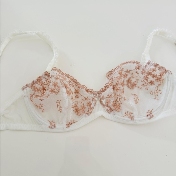 La Perla White and Brown Floral Lace Bra
